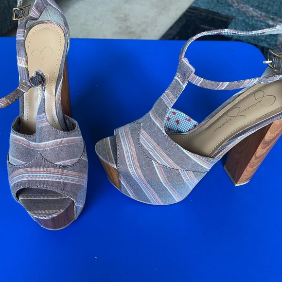 Jessica Simpson heels - Picture 4 of 4